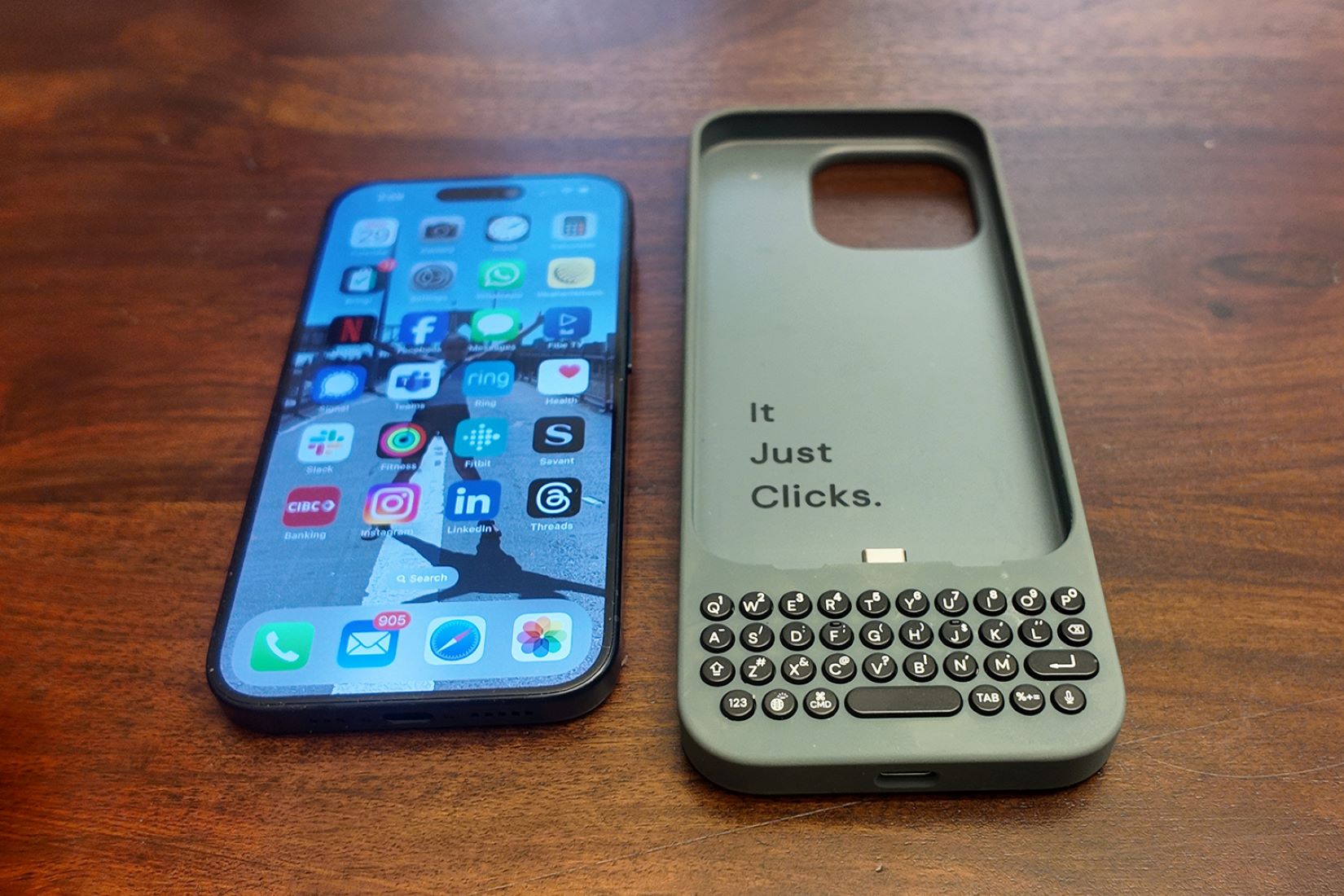 How to Use the Clicks Tactile Keyboard Case on the Newest iPhone